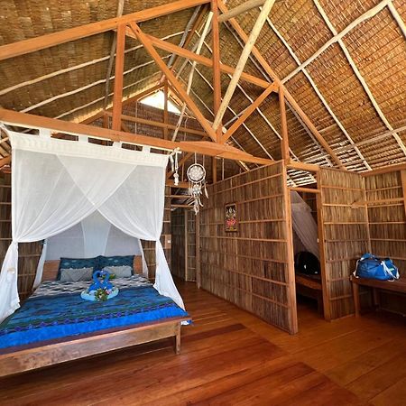 Tabari Dive Lodge Pulau Mansuar Экстерьер фото