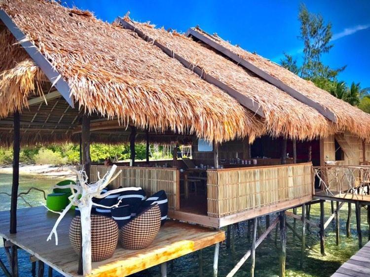 Tabari Dive Lodge Pulau Mansuar Экстерьер фото