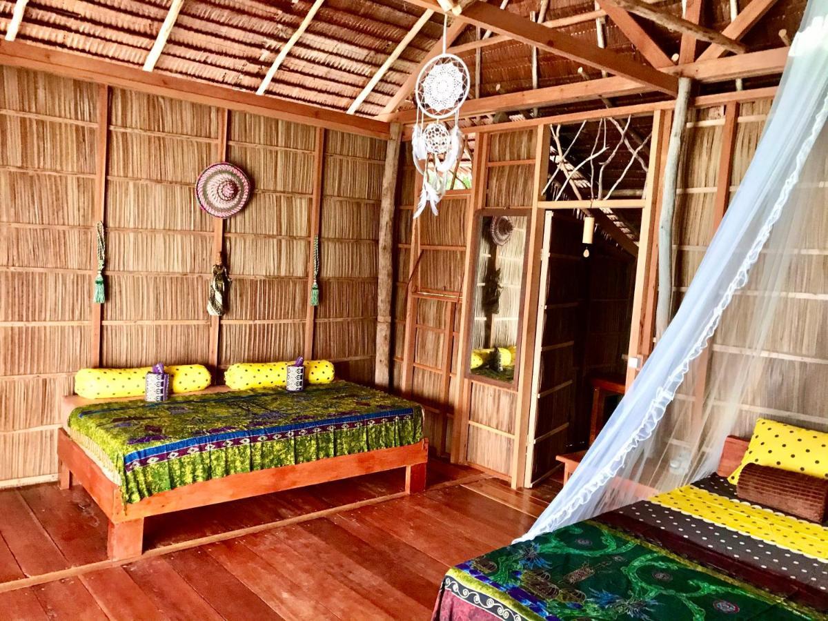Tabari Dive Lodge Pulau Mansuar Экстерьер фото