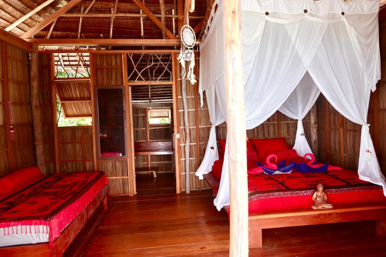 Tabari Dive Lodge Pulau Mansuar Экстерьер фото