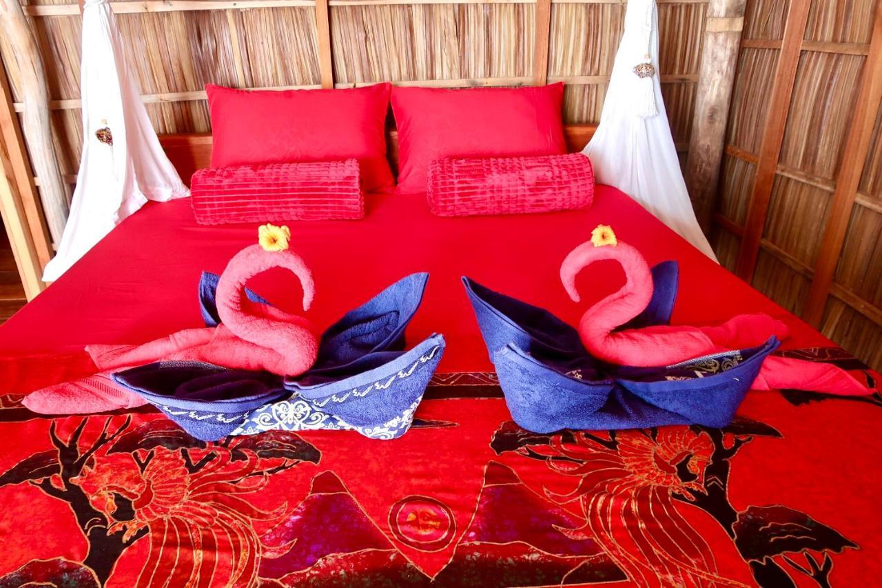 Tabari Dive Lodge Pulau Mansuar Экстерьер фото