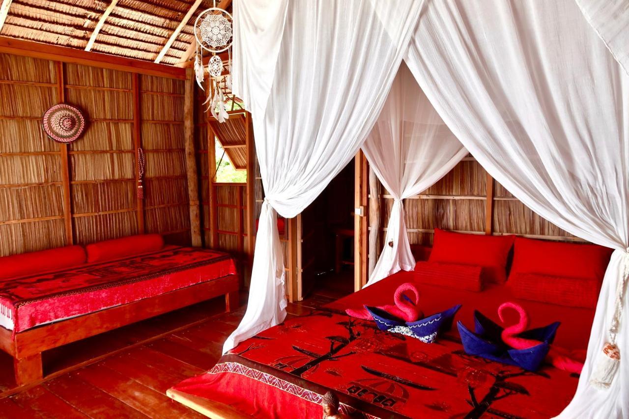 Tabari Dive Lodge Pulau Mansuar Экстерьер фото